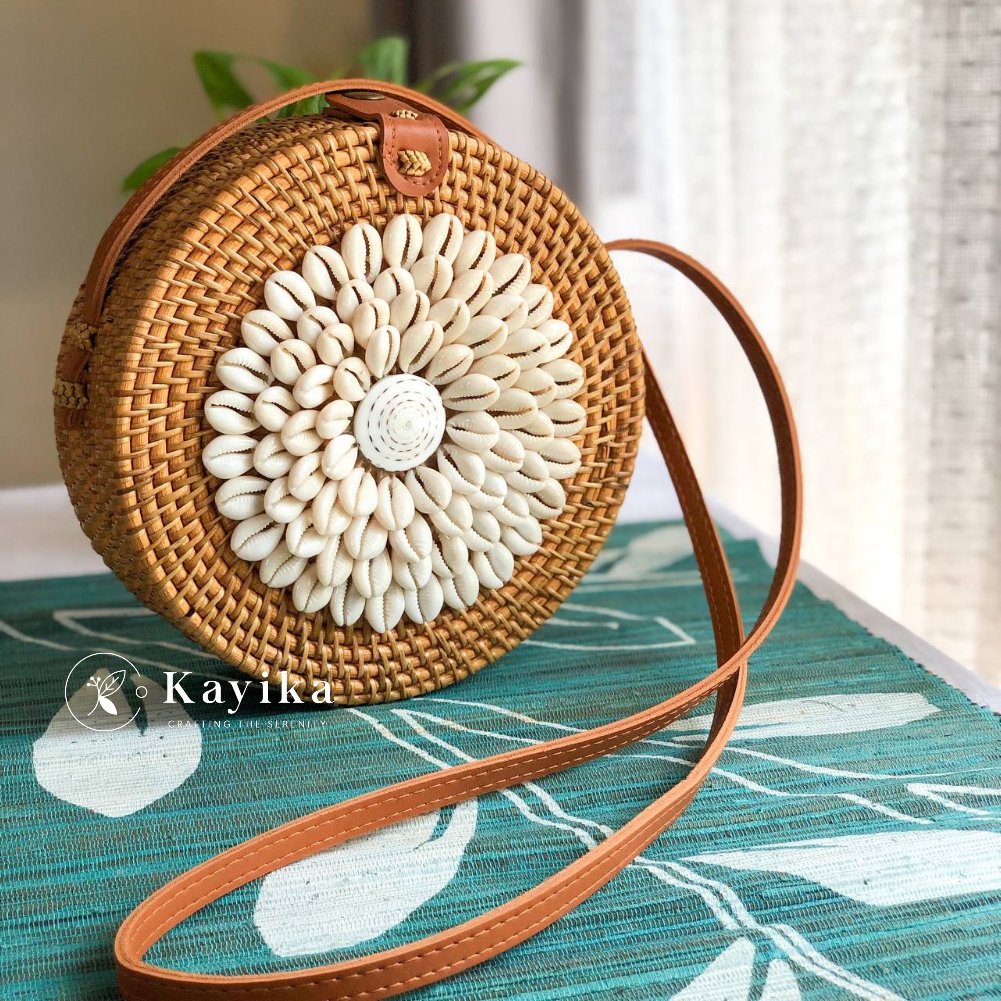 Handmade Mini Tote Bag for Ladies Natural Round Rattan Handbags Summer  Beach - China Tote Bag and Hand Bag price | Made-in-China.com