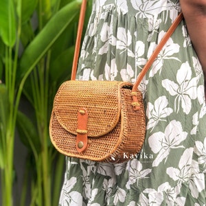 Sling Rattan Taschen, Handgemachte Bali Rattan Sommer Geldbörse - Zeitlos & Schick, Crossbody gewebte Taschen, Urlaubstaschen, Geschenk für Frauen, Geschenk für Sie