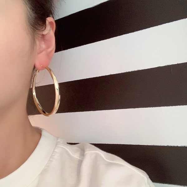 Large Gold Hoop Earrings, 14K Gold Filled, Eye-Catching Classic Hoop Earrings, Fashionable Overstate Earrings, Modern Jewelry