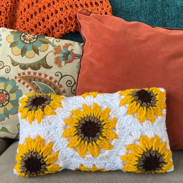 Sunflower Hexagon Crochet Pattern + Throw Pillow Instructions