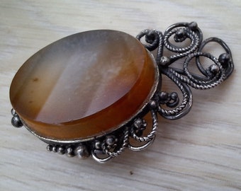 Vintage Melchior Brooch: Handmade Fine Metal Weave with Light Brown Stone
