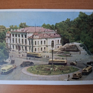 Lettera aperta cartolina inutilizzata, Izogiz, piazza Stalin, Kiev, Ucraina, cartoline rare sovietiche, vecchi edifici autobus e automobili, vecchie città ucraine