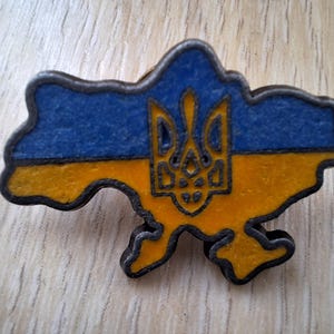 Ukrainian flag pin, Ukrainian map badge, Trident, Tryzub, Themed Ukrainian gift, Blue and yellow, National flag brooch, Made in Ukraine