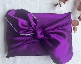 Carta da regalo Furoshiki in raso viola / Tessuto riutilizzabile per confezioni regalo / Confezione regalo sostenibile / Ispirazione giapponese / 60 x 60 cm