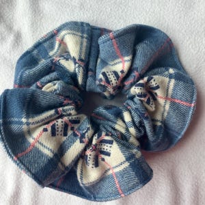Handmade Scrunchies from Thrifted Fabric: Eco-Friendly Hair Ties