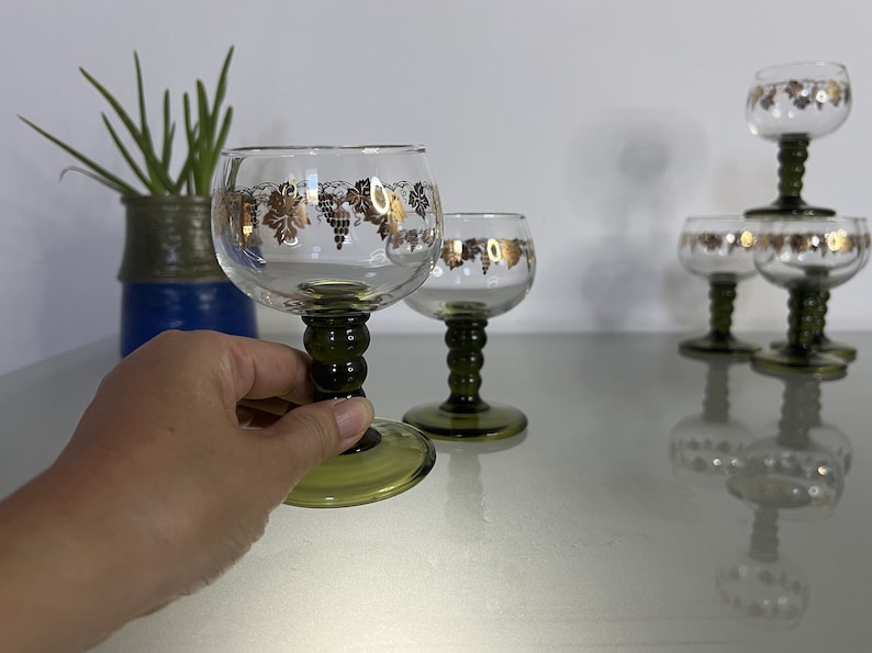 Vintage Roemer Rhine wine glass x 2. Olive Green Roemer Glass, W. Germany, 1970s. Grape pattern in gold colour. Wine goblets.