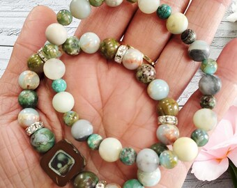 Bolsa de regalo con pulsera verde estilo bohemio
