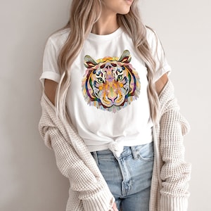 Tiger Decorative T-Shirt | Tiger Shirt | Animal Lover Gift | Nature Lover Gift | Birthday Gift | Mama Shirt | Super Soft Tiger Shirt