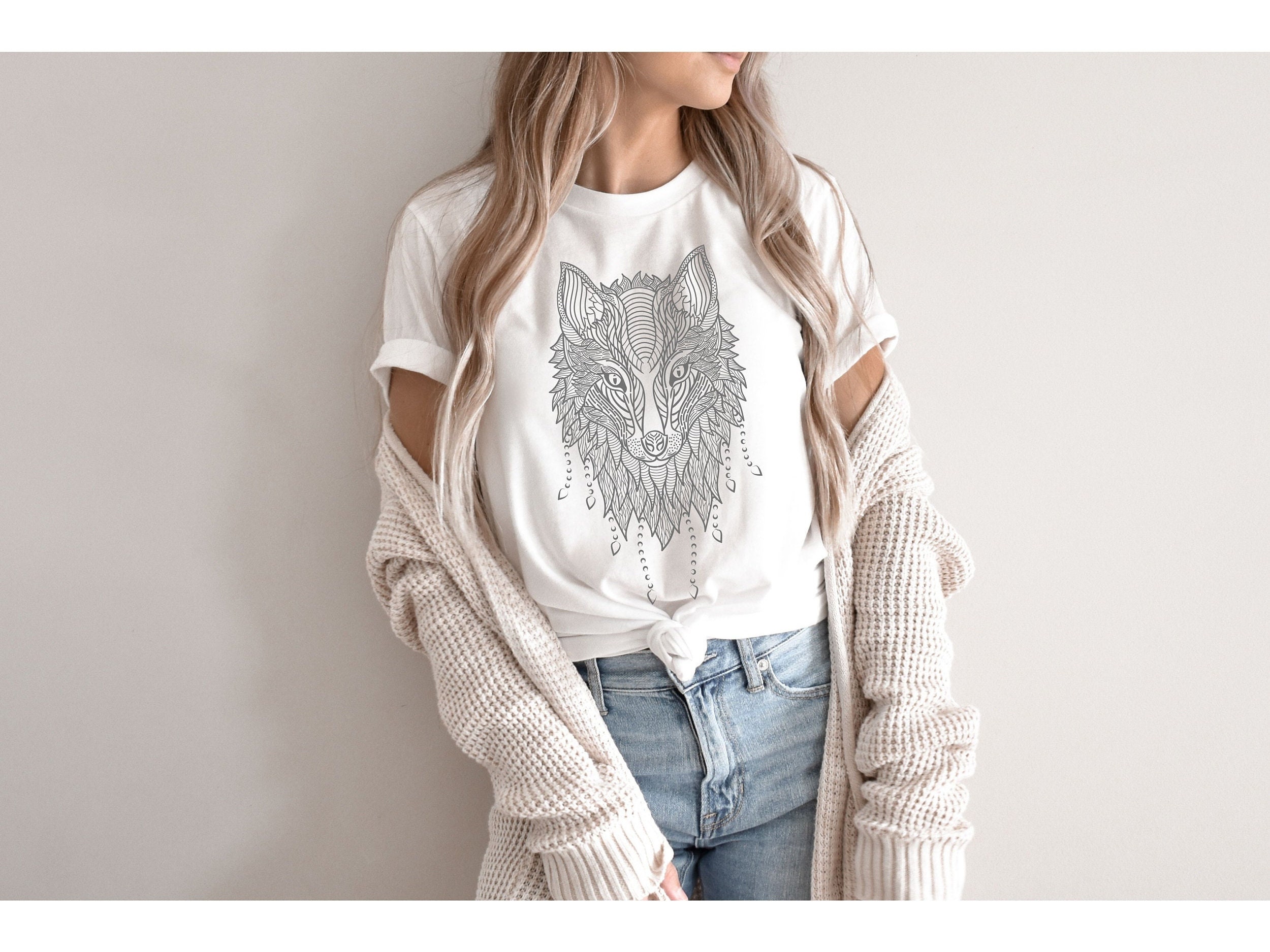 Stylized Wolf Head Design T-shirt | Cute Wolf Shirt | Animal Lover Tee ...