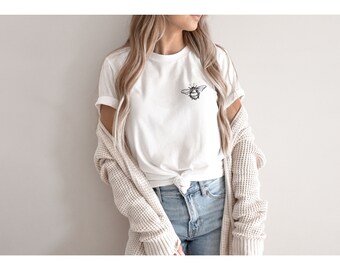 Linda camiseta de abeja / Camisa de abeja / Regalo de amante de la naturaleza / Regalo de amante de los animales / Camisa de abeja simple / Regalo de cumpleaños / Camiseta de mamá / Camisa Save The Bee