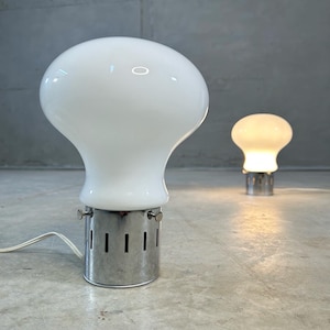 Stunning Pair of mushroom table lamps in chrome and glass, 1970’s Italy