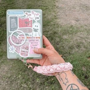 Wristlet | Key Fob | Crochet | Kindle | BOOX Palma | Nook | iPad | Bookish | Book Gifts | Booktok| Bookish | Book Gifts | Booktok