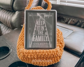 Pouf | E-Reader | Crochet | Kindle | BOOX Palma | Nook | iPad| Bookish | Book Gifts | Booktok