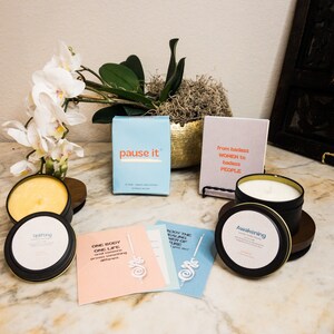 pause it Bundle / Cartas de afirmación / Meditación / Baraja de cartas / AMOR PROPIO / Autocuidado / Empoderamiento / Velas de soja orgánicas / Bálsamo de masaje