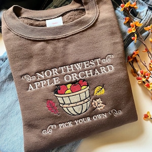 Vintage Style Northwest Apple Orchard Embroidered Crewneck | Fall Apparel | Apple Crewneck | Autumn Sweatshirt | Fall Gifts |