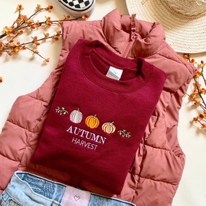 Vintage Style Autumn Harvest Embroidered Crewneck