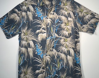 Hawaiian Shirt Mens Medium Shirt Button Down Classic Design