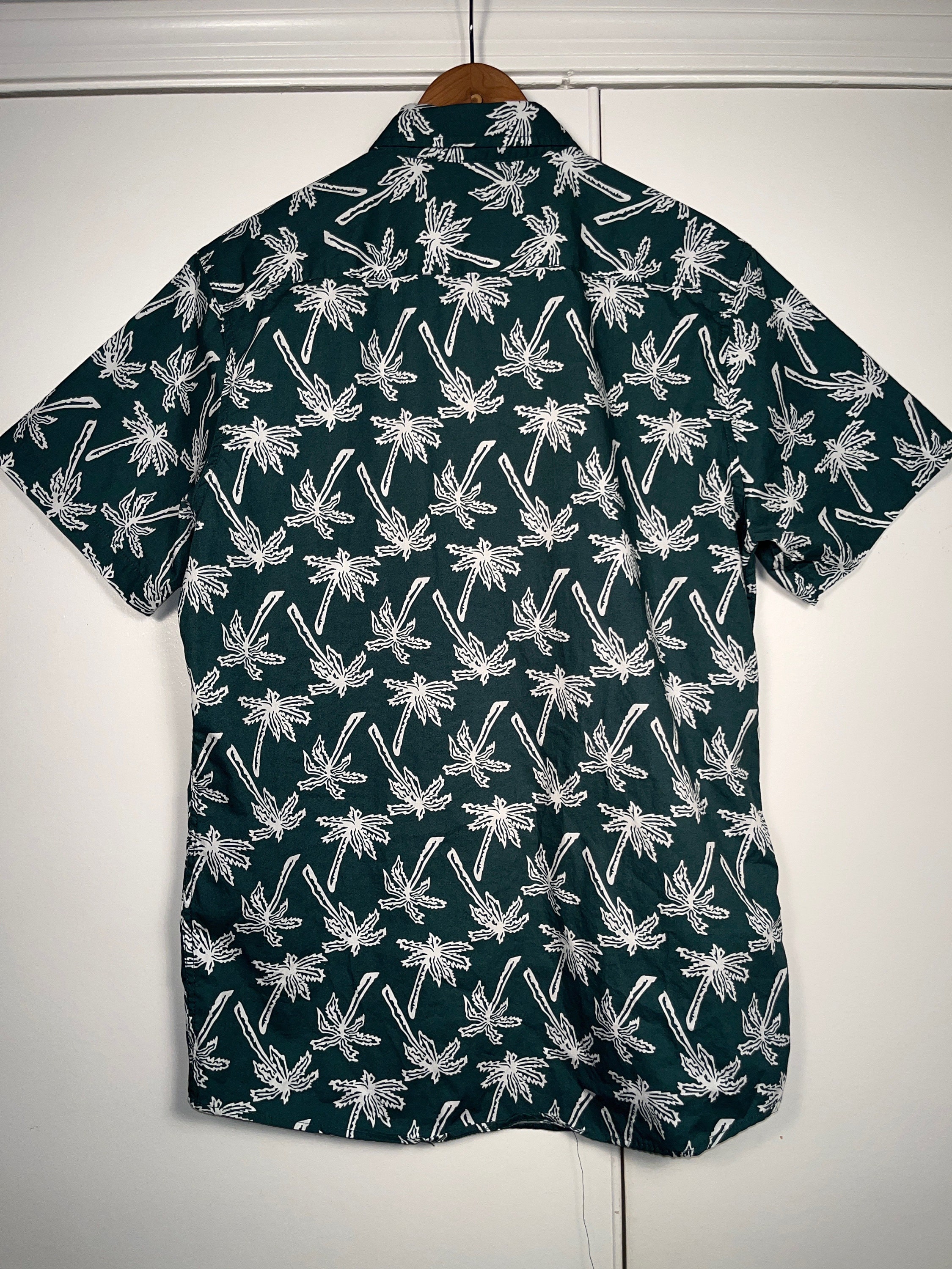Mokulele Cotton Men's Hawaiian Shirt main image 1