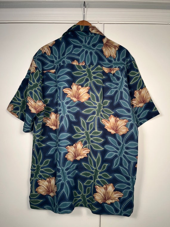 shirt size xlt