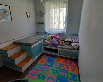 Cama infantil con almacenaje.