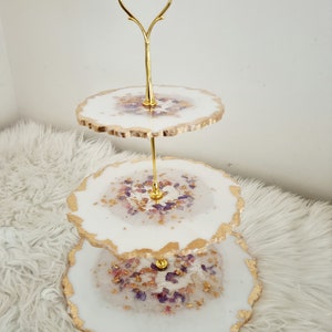 Resin cupcake stand with pink and purple dried flowers