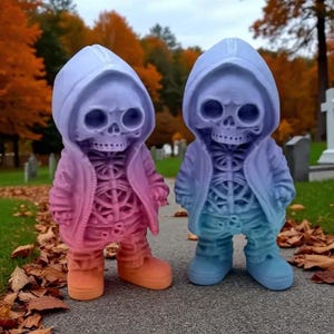 Hooded Skeleton Figure – 3D Printable Grim Reaper STL Model – Halloween Decor or Collectible