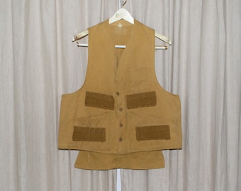 Rustic 1940s Vintage Hunting Vest Men's size Large, 22.5x22.5, Authentic Outdoorsman Gear