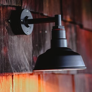 Hawthorne 8&quot; Modern Wall Sconce with 6&quot; Straight Arm- Accent & Vignette Light