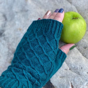 Women&#39;s Fingerless Gloves Knitting Pattern (PDF) - hand knit adult women&#39;s fingerless mitts. BYOF Mitts