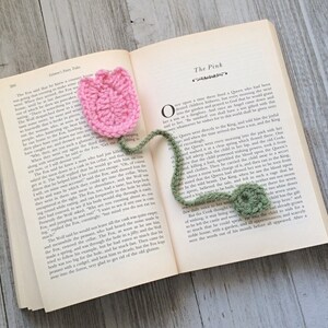 Tulip Bookmark Crochet Flower, Handmade Book Lover Gift, Spring Flowers, Book Club, Easter Gift image 2