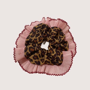 Leopard Frill Scrunchie, Pink and Red Pleated Trim, 17cm, Ruffle Trim Scrunchie, XL Scrunchie