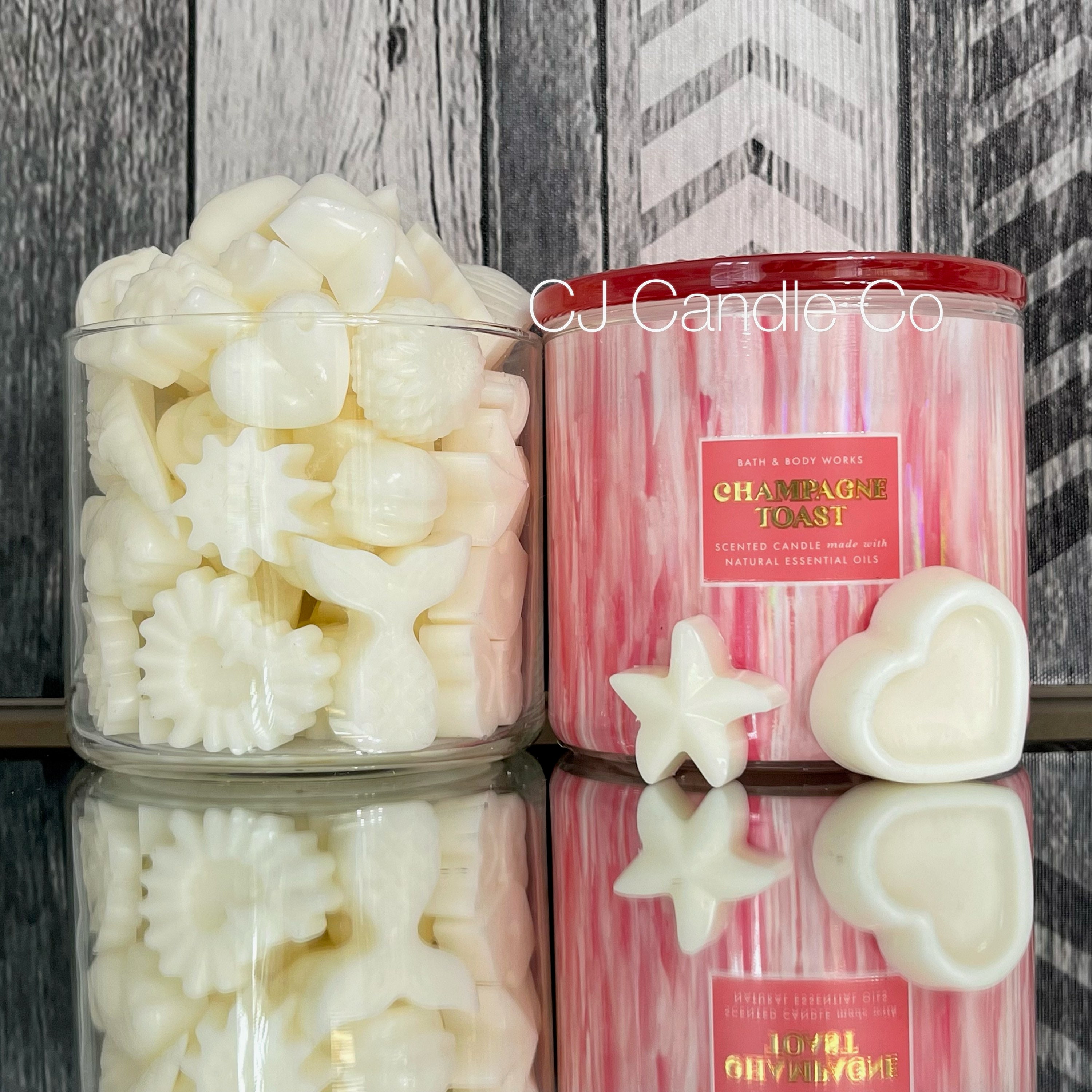 CHAMPAGNE TOAST CANDLE - LIMITED EDITION