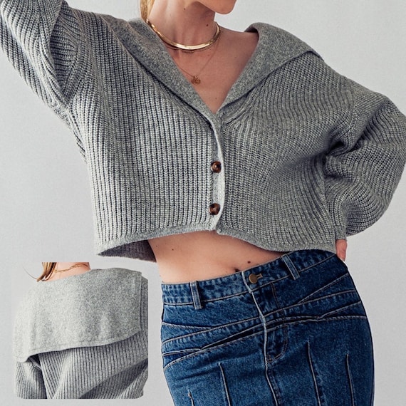 【DISCERNMENT】Velua crop knit cardigan Knit Cardigan Cropped Sweater Long Sleeve Feather Trim