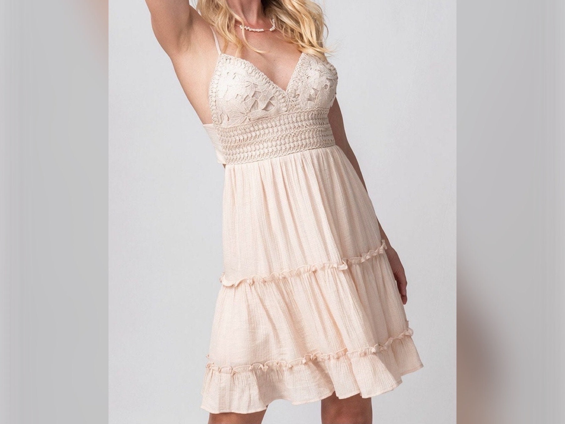 【〜8/15】ルミニョンLace frill back ribbon dress Lace frill back ribbon dress ワンピース