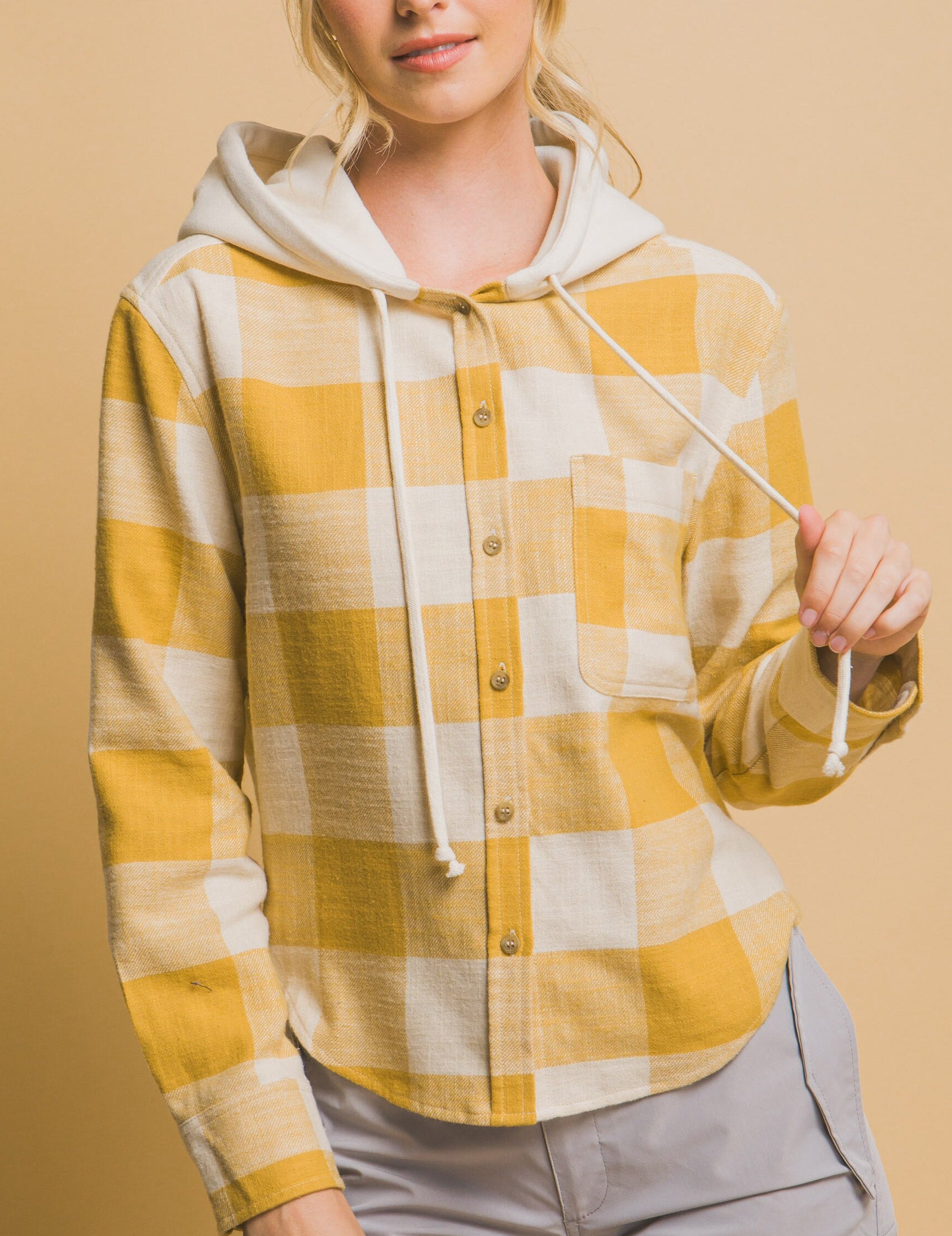 Camisa corta de franela a cuadros con capucha de moda, versátil, acogedora,  elegante para todas las estaciones, bolsillo delantero, ropa urbana  informal de calle, regalo de vacaciones para ella - Etsy México, image size:1729x2245