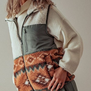 Aztec Patterned Sherpa Fleece Pocket Vest main image 1