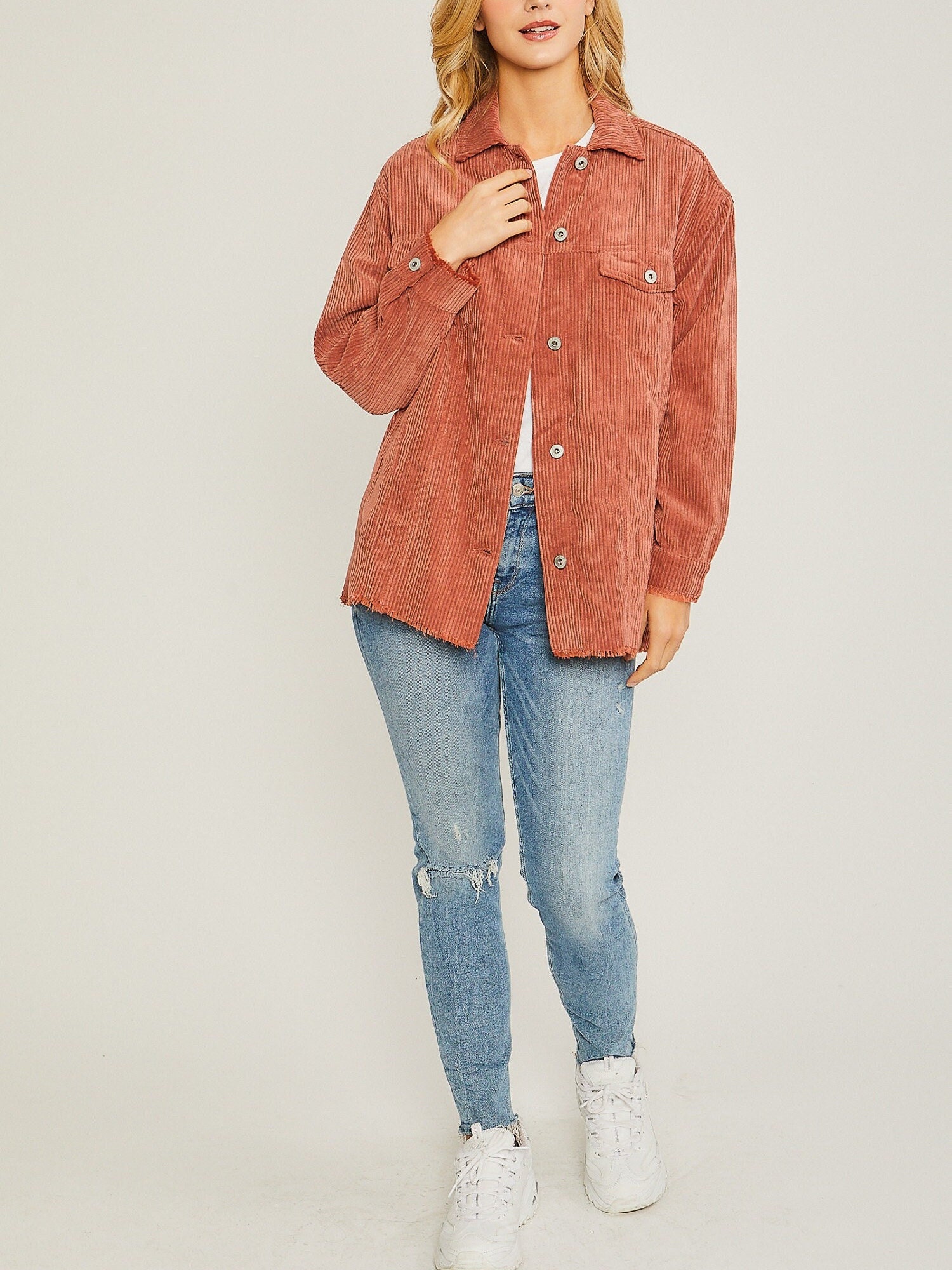 90's Oversized Corduroy Shirt Jacket - Retro Vintage Style 90's Oversized Corduroy Shirt Jacket - Retro Vintage Style