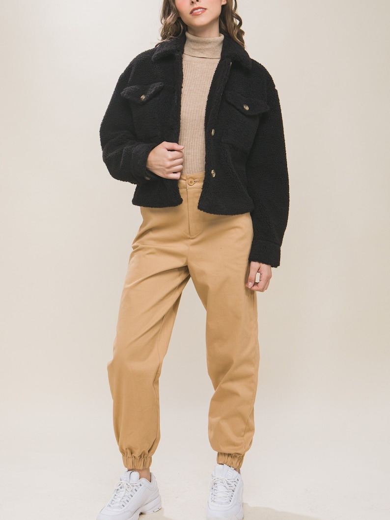 Sherpa Short Shacket, Warm, Stylish , Chest Flap Pockets, Full Lining, Button Closure, Cuffed Sleeves, Winter Jacket, Versatile Gift
