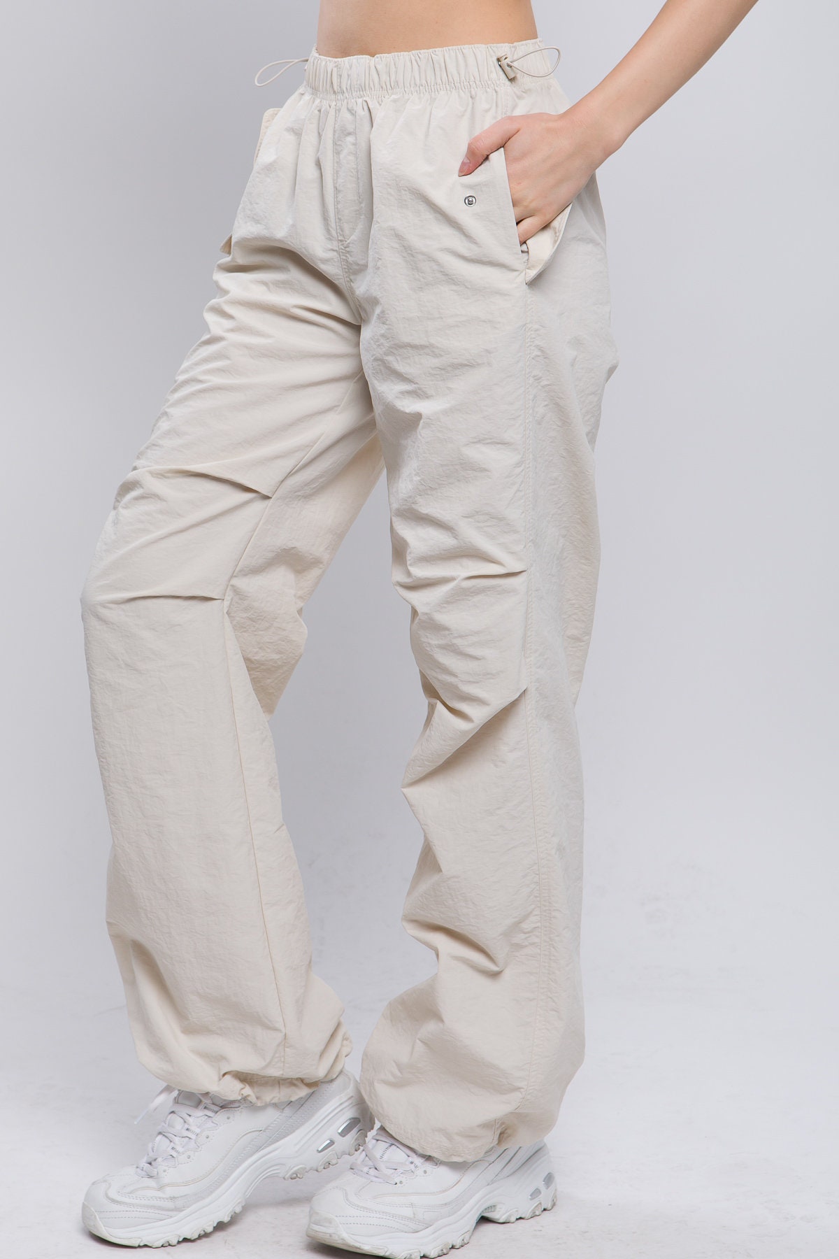 Women's Toggle Tie Drawstring Parachute Cargo Pants Women's Toggle Tie Drawstring Parachute Cargo Pants