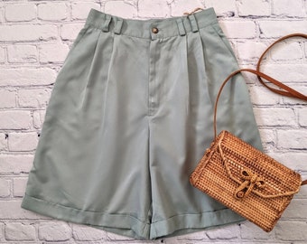 1980s Sage green pleated dress shorts with pockets