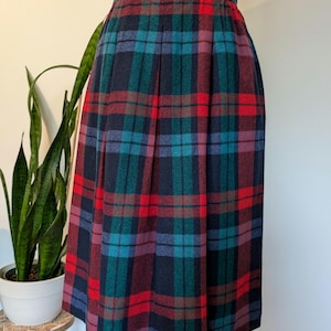 1970/80s Navy/Red/Green wool pleated skirt