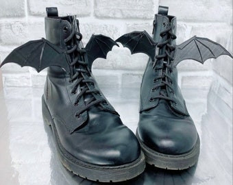 Alas de murciélago de bota impresas en 3D - Accesorios de botas de cosplay - Alas de cordones - Juego de 4 alas - ¡Alas de murciélago para patines o botas!