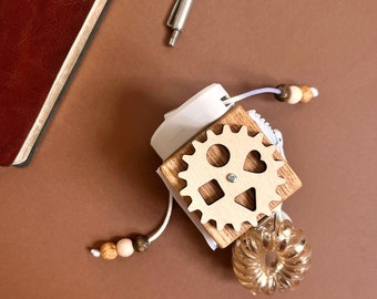 Oak Wood Fidget Cube: Dementia Sensory Toy, Alzheimer's Activities