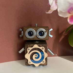 Handmade Wooden Robot Sculpture: Quirky Desk Decor, Student Gift