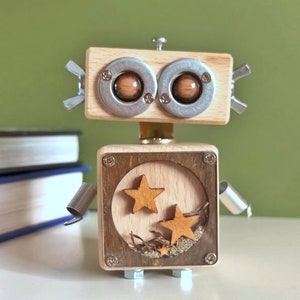 Handmade Wooden Robot Sculpture: Quirky Desk Decor, Nerdy Gift