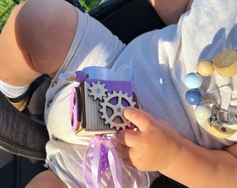 Sensory activity cube for fine motor skills, montessori cube, baby shower gift