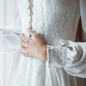 Klassisches Langarm Brautkleid, Boho Brautkleid, Chiffon und Spitze Brautkleid, Tiefer Ausschnitt Brautkleid Luna Bild 6