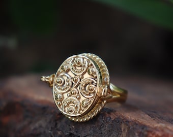 secret  poison ring -gold plated poison ring ,unique poison ring, secret message ring, jewelry, poison ring, gift item, pill box ring