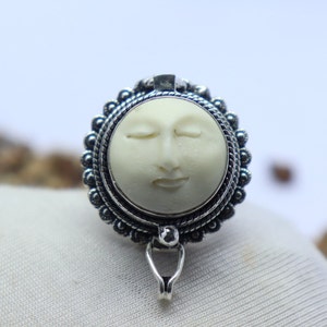 Hand geschnitzte Göttin Mond Gesicht Poison Ring, 925 Silber Handmade Poison Ring, groß klein oder Winzig - Crystal Healing Meditation, Muttertagsgeschenk