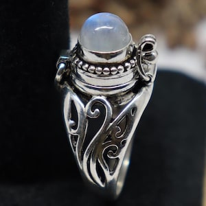 Natural Moonstone Poison Ring, 925 Silver Small Box Ring, Compartment Ring, Pill Box Ring, Handmade  Locket Ring, Christmas Day Gift For Her